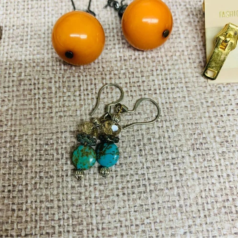 Earring Bundle‎  - Picture 4 of 4